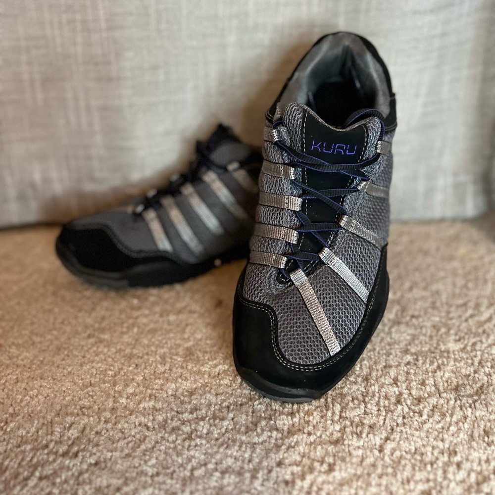 Kuru Womens Tennis Shoe. Size 12. Barely Worn. Almost no wear on treads.